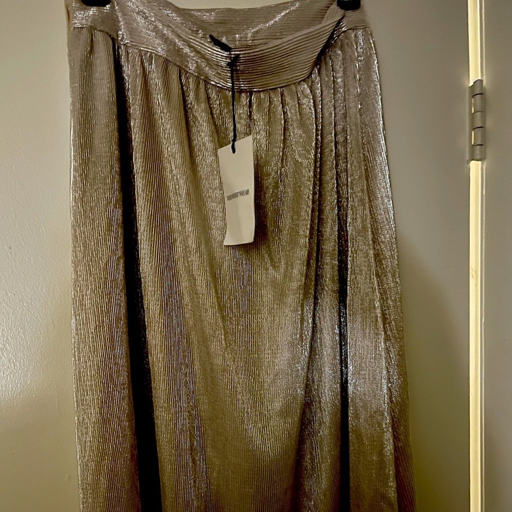 Beautiful shining skirt size 8